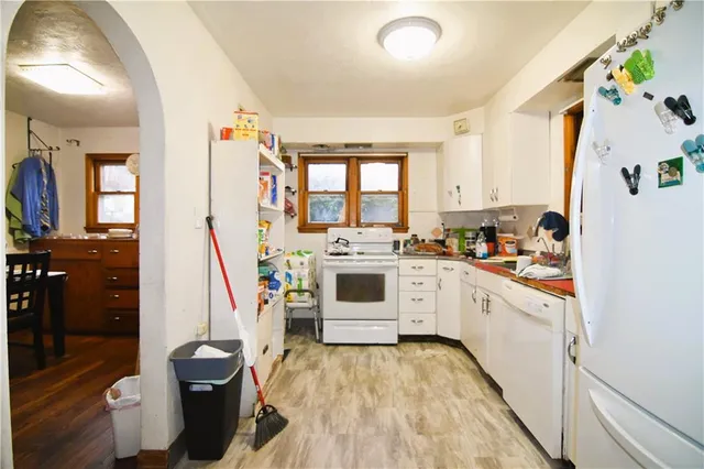 $383,000 | 7200 East 102nd Street, Kansas City, MO 64134