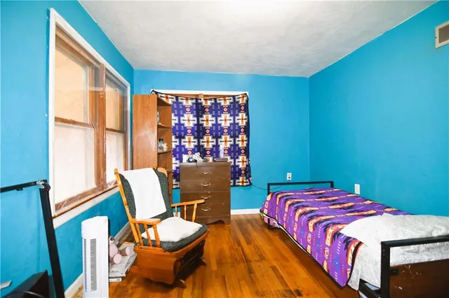 $383,000 | 7200 East 102nd Street, Kansas City, MO 64134