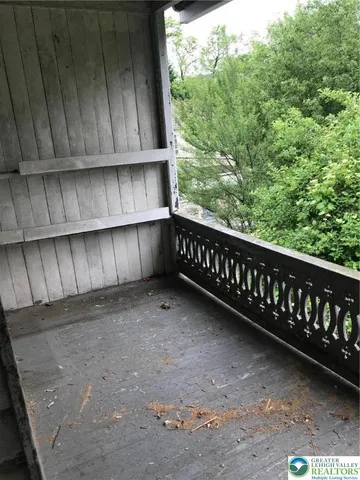 $159,700 | 305 East Union Street, Tamaqua, PA 18252