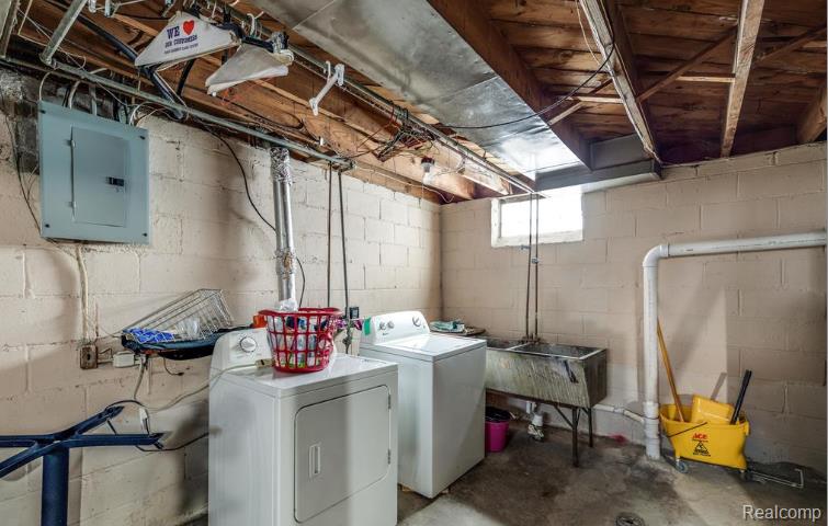 18492 Rutherford Street Detroit, MI 48235 - Photo 21 of 23