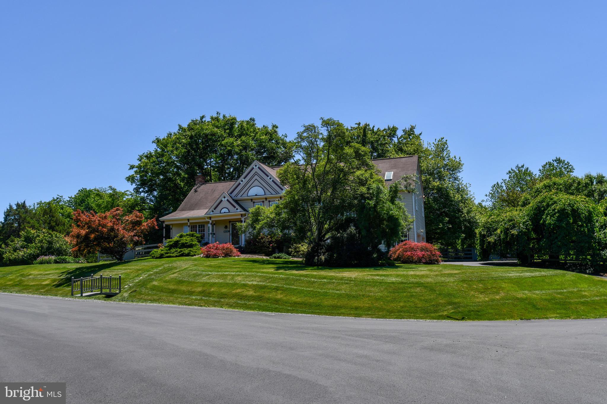 11061 Tottenham Lane Reston, VA 20194 - Photo 1 of 89
