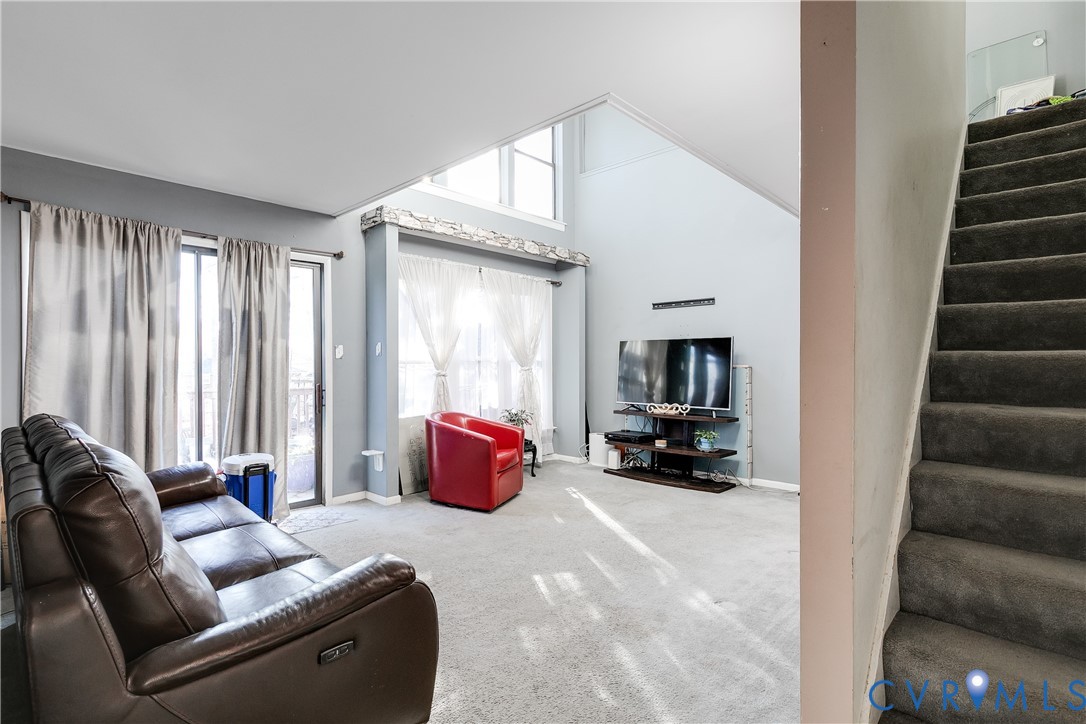 926 Marblethorpe Road North Chesterfield, VA 23236 - Photo 3 of 29