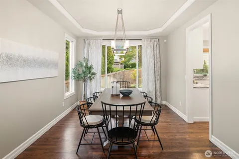 $1,825,000 | 2205 239th Place Northeast, Sammamish, WA 98074