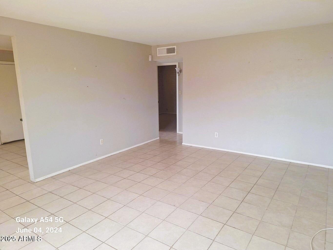 2401 North Amarillo Street, Unit 1 Casa Grande, AZ 85122 - Photo 4 of 14 a view of an empty room