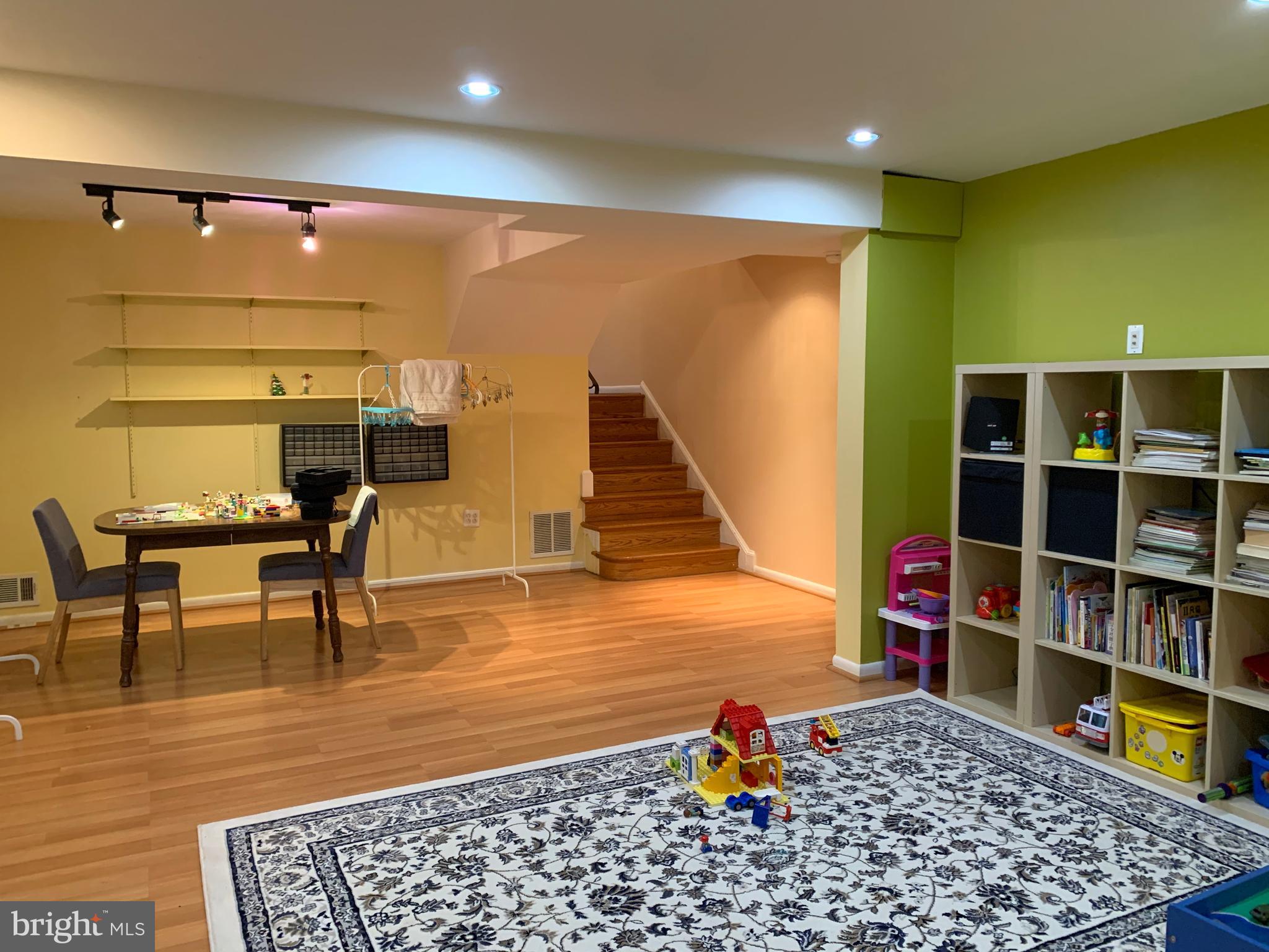 6910 Bright Avenue McLean, VA 22101 - Photo 13 of 27