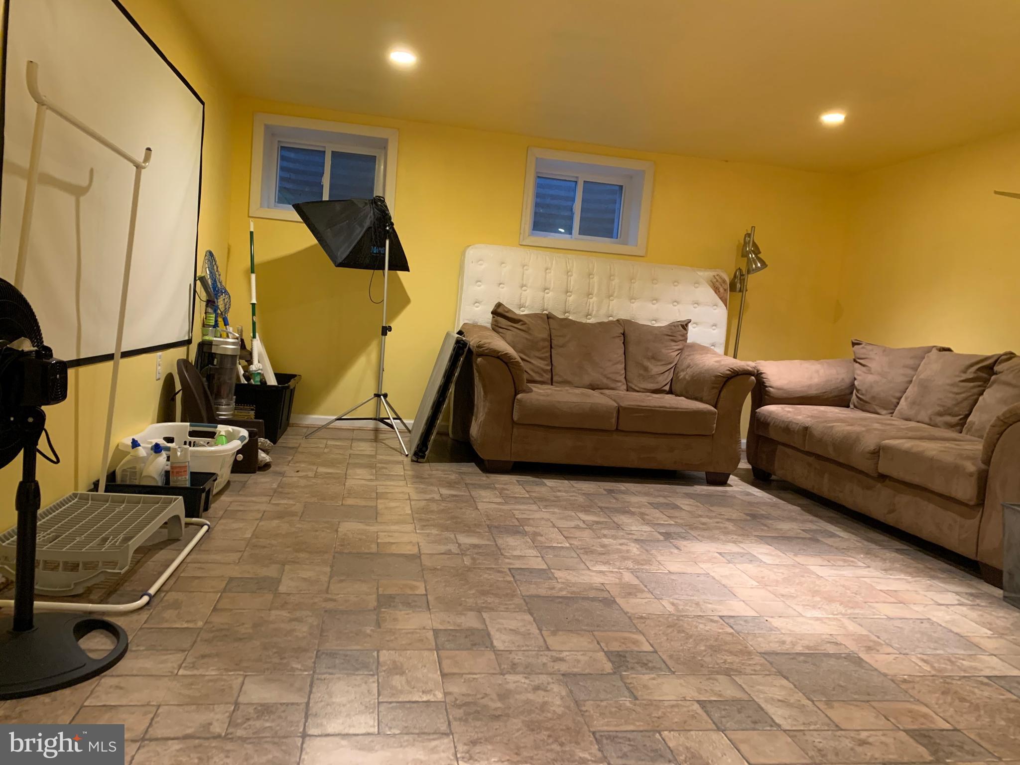 6910 Bright Avenue McLean, VA 22101 - Photo 14 of 27