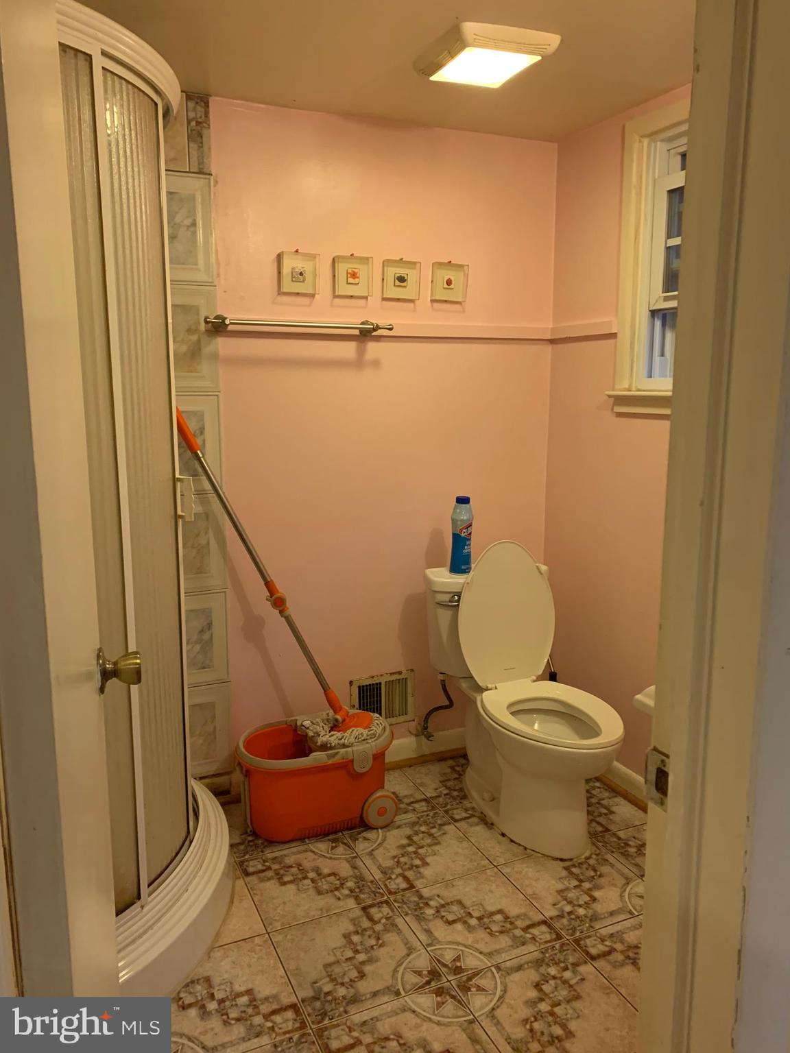 6910 Bright Avenue McLean, VA 22101 - Photo 15 of 27