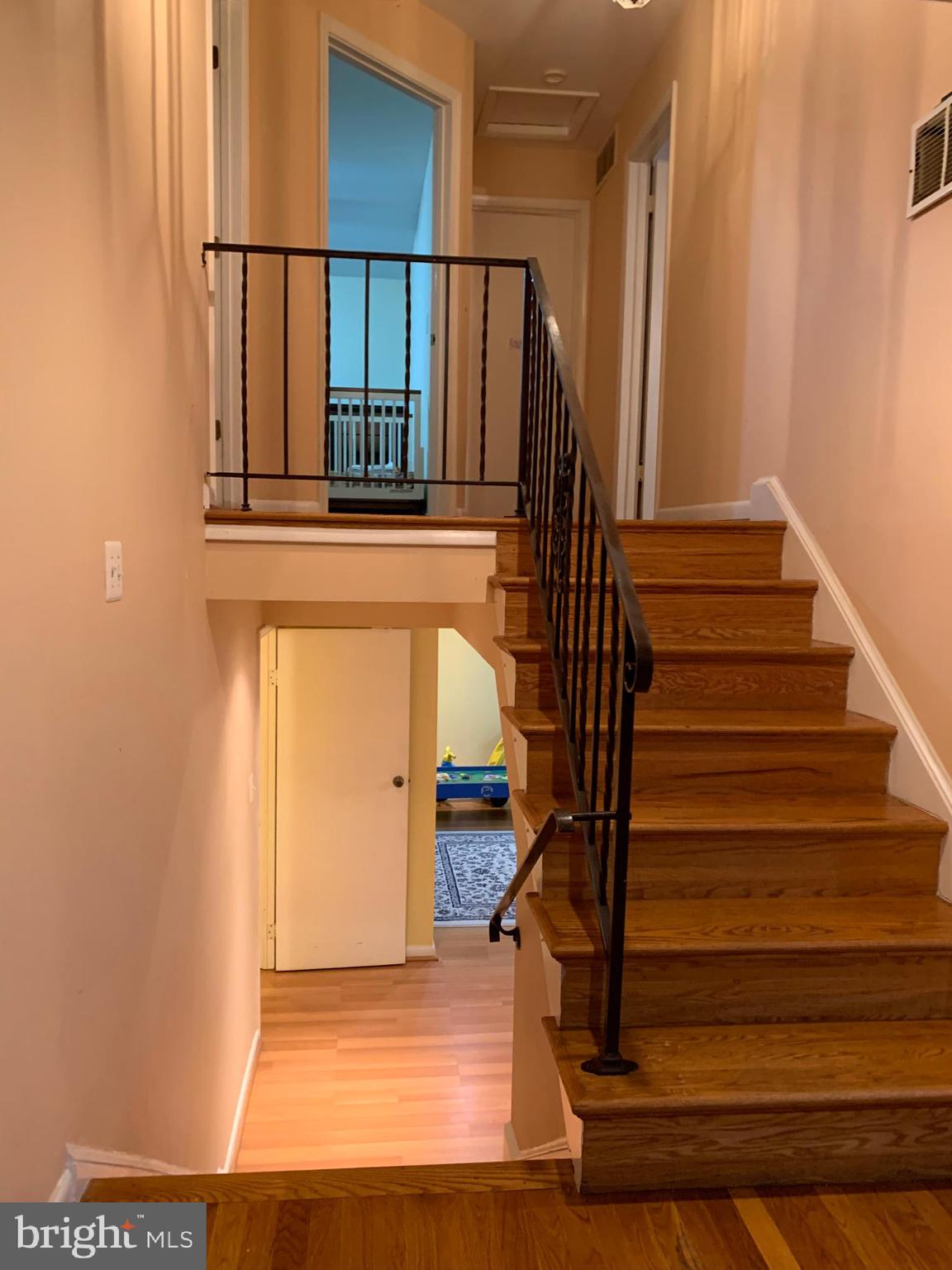 6910 Bright Avenue McLean, VA 22101 - Photo 17 of 27