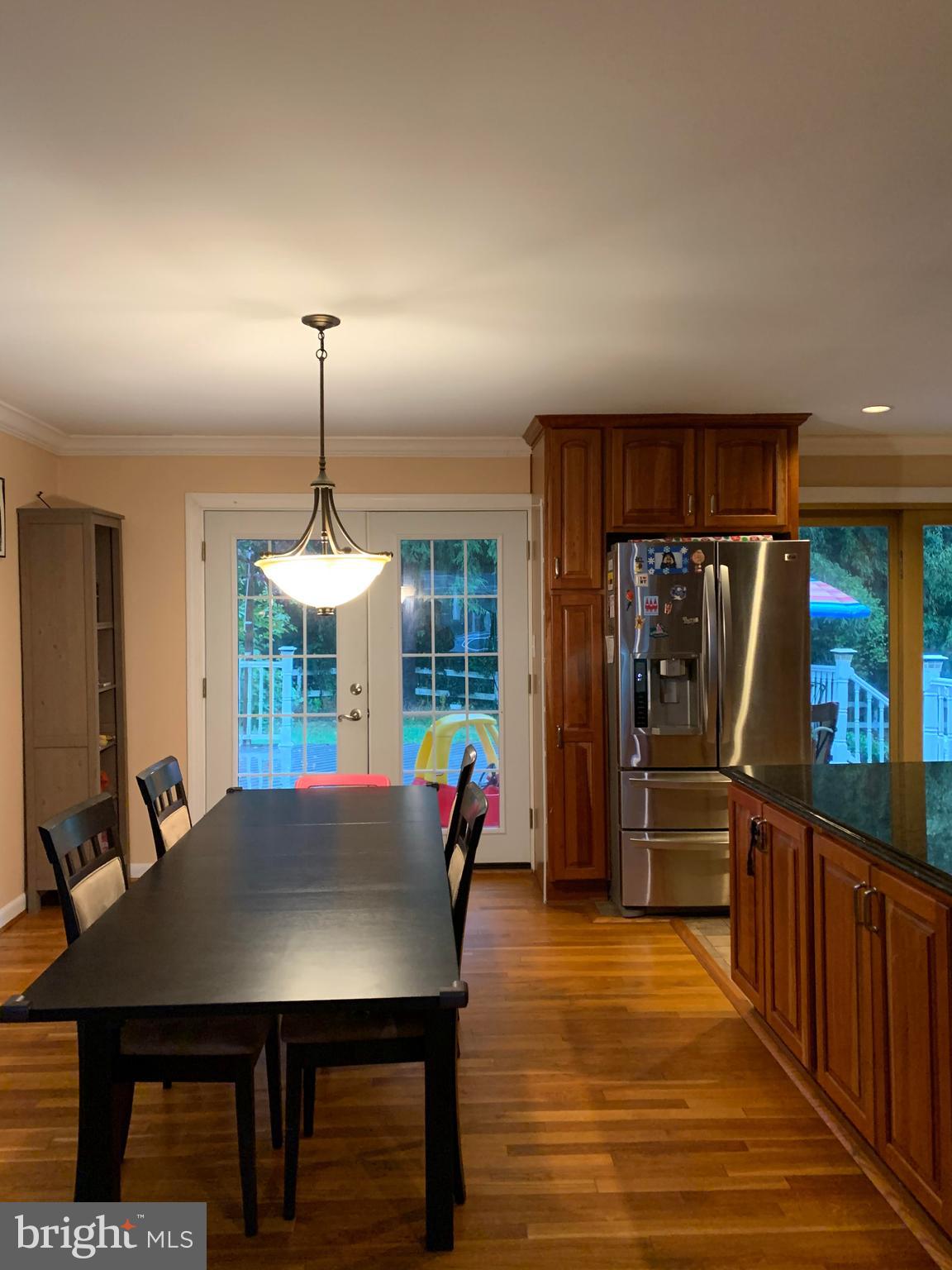 6910 Bright Avenue McLean, VA 22101 - Photo 7 of 27