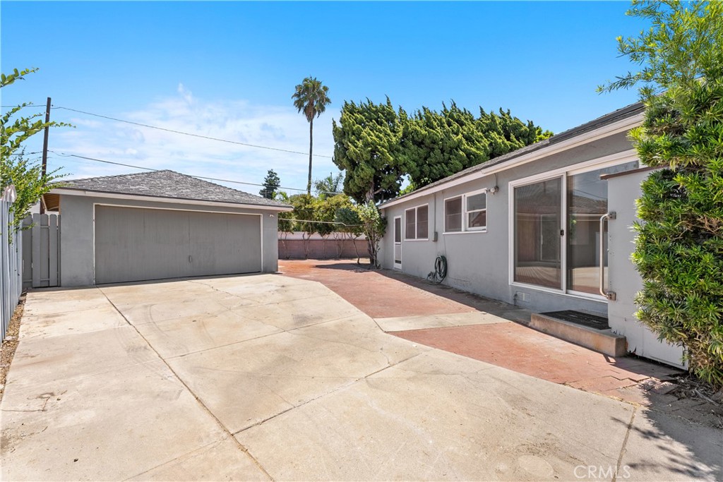 1920 Faust Avenue Long Beach, CA 90815 - Photo 24 of 36