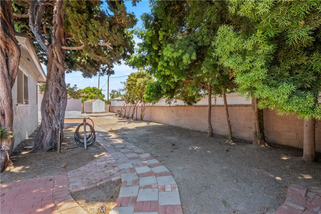 1920 Faust Avenue Long Beach, CA 90815 - Photo 27 of 36