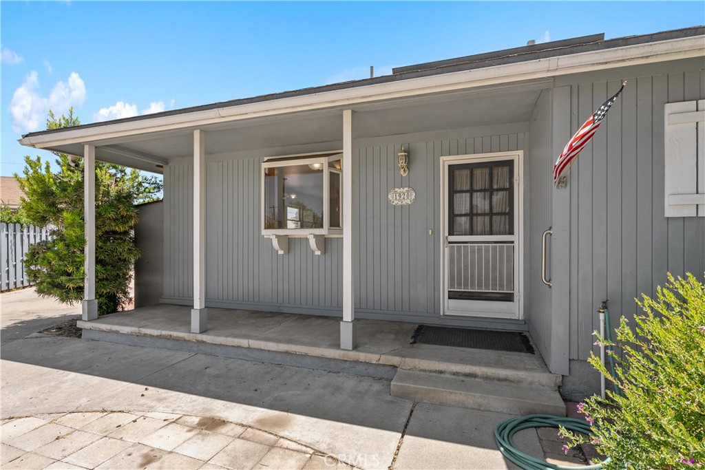 1920 Faust Avenue Long Beach, CA 90815 - Photo 3 of 36