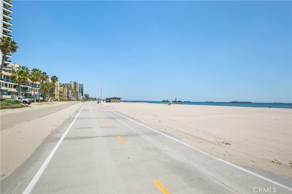 1920 Faust Avenue Long Beach, CA 90815 - Photo 32 of 36