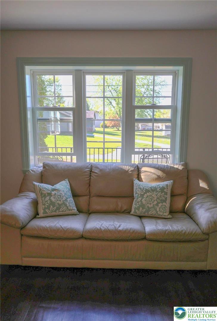 1601 Lieb Road Easton, PA 18040 - Photo 5 of 49 Front window