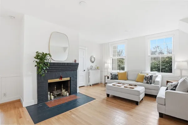 $675,000 | 30 Diab Lane, Unit 8, Cohasset, MA 02025