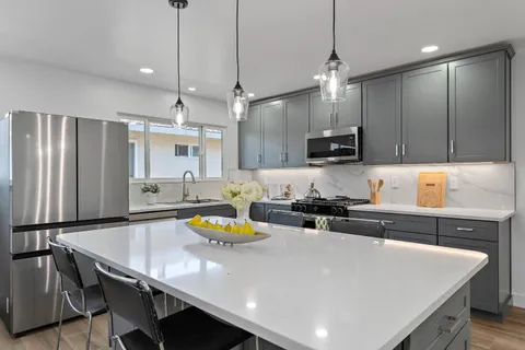 $1,948,000 | 1203 Annapolis Drive, San Mateo, CA 94403