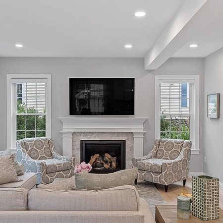24 Hapgood Road Worcester, MA 01605 - Photo 3 of 40 Gallery Image 3