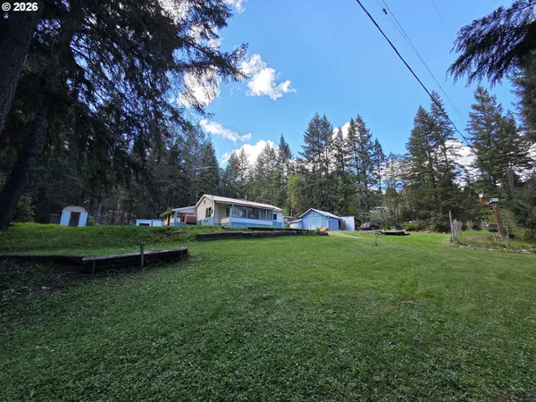 $295,000 | 195 Section Creek Road, Glendale, OR 97442