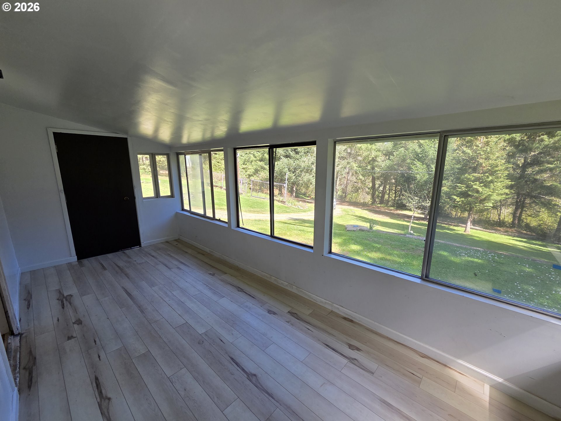 195 Section Creek Road Glendale, OR 97442 - Photo 11 of 32