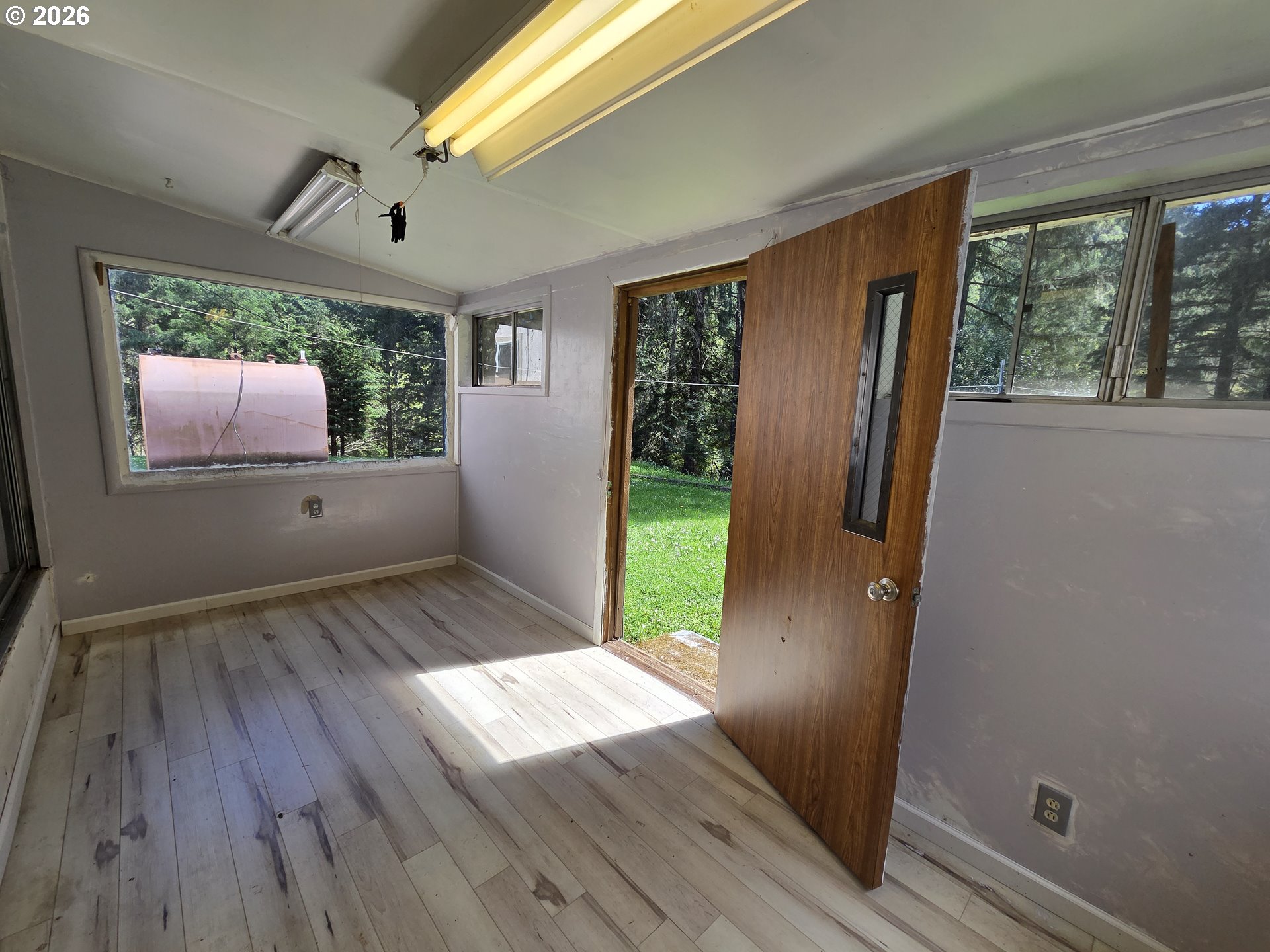 195 Section Creek Road Glendale, OR 97442 - Photo 18 of 32