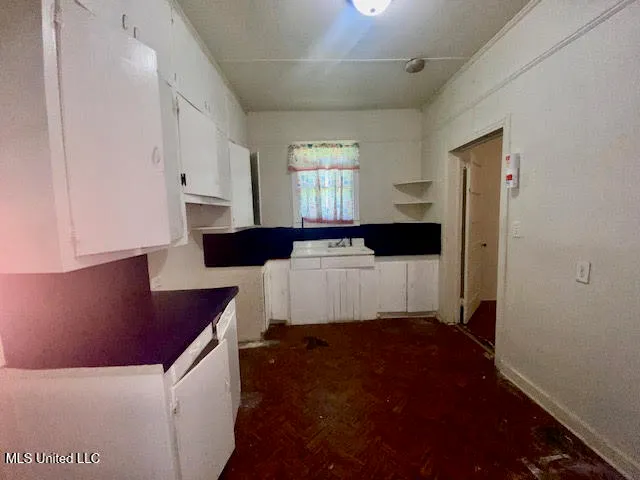 $58,500 | 133 North Live Oak Street, McComb, MS 39648