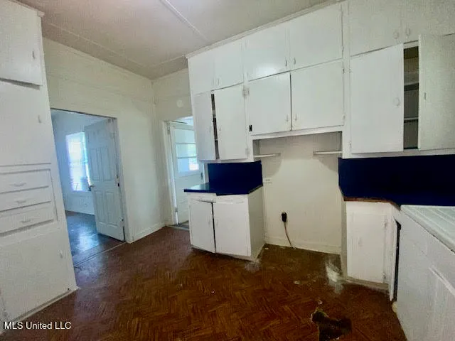 $58,500 | 133 North Live Oak Street, McComb, MS 39648