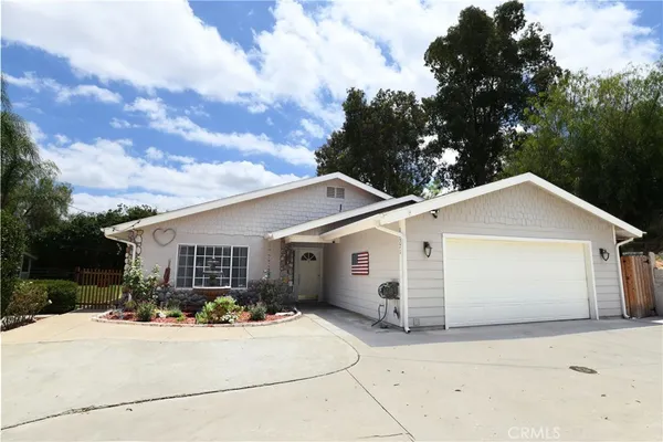 $850,000 | 17371 Mockingbird Canyon Road, Riverside, CA 92504