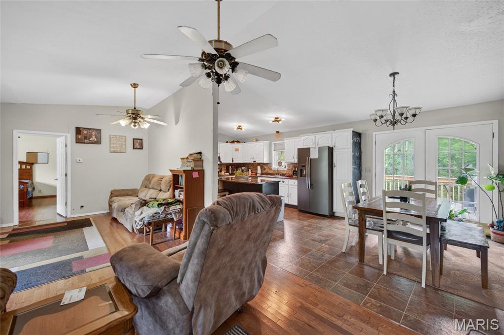 392 State Rd P Long Lane, MO 65590 - Photo 4 of 20