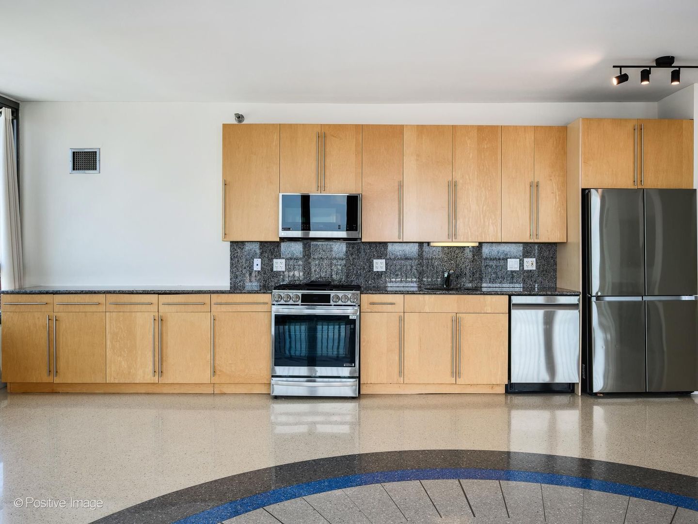 701 South Wells Street, Unit 3306 Chicago, IL 60607 - Photo 11 of 29 Gallery Image 11