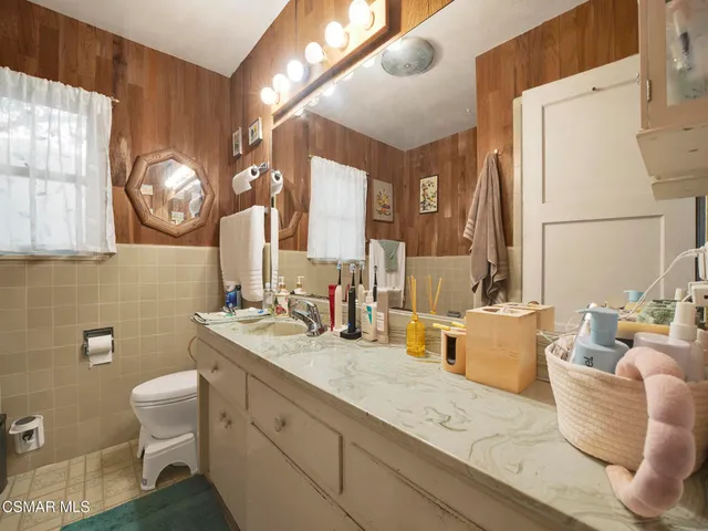 $899,000 | 13422 Oxnard Street, Valley Glen, CA 91401