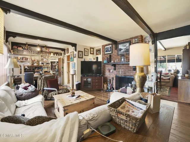 $899,000 | 13422 Oxnard Street, Valley Glen, CA 91401