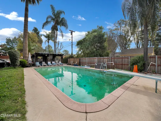 $899,000 | 13422 Oxnard Street, Valley Glen, CA 91401