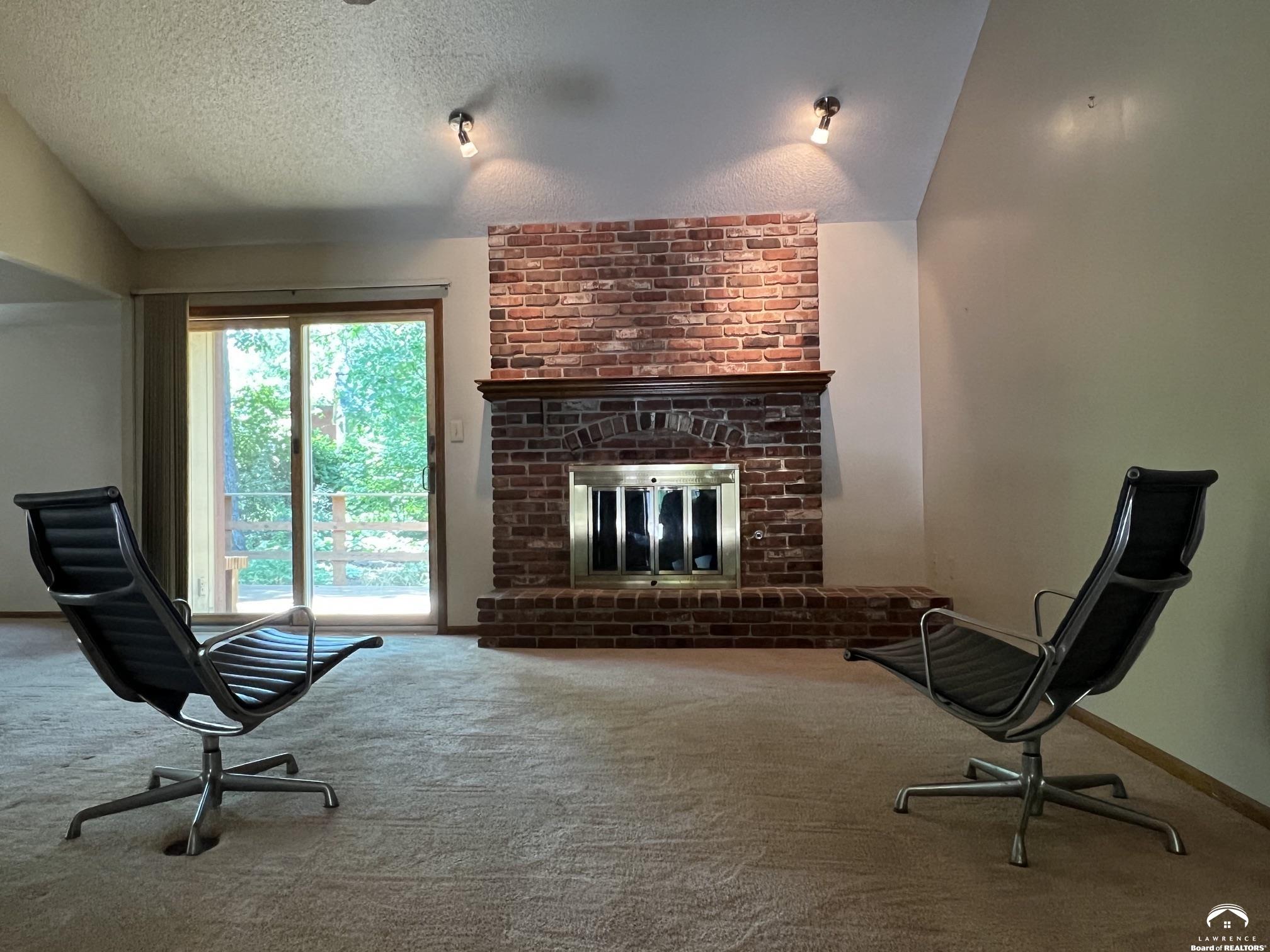 3607 Boulder Court Lawrence, KS 66049 - Photo 2 of 72