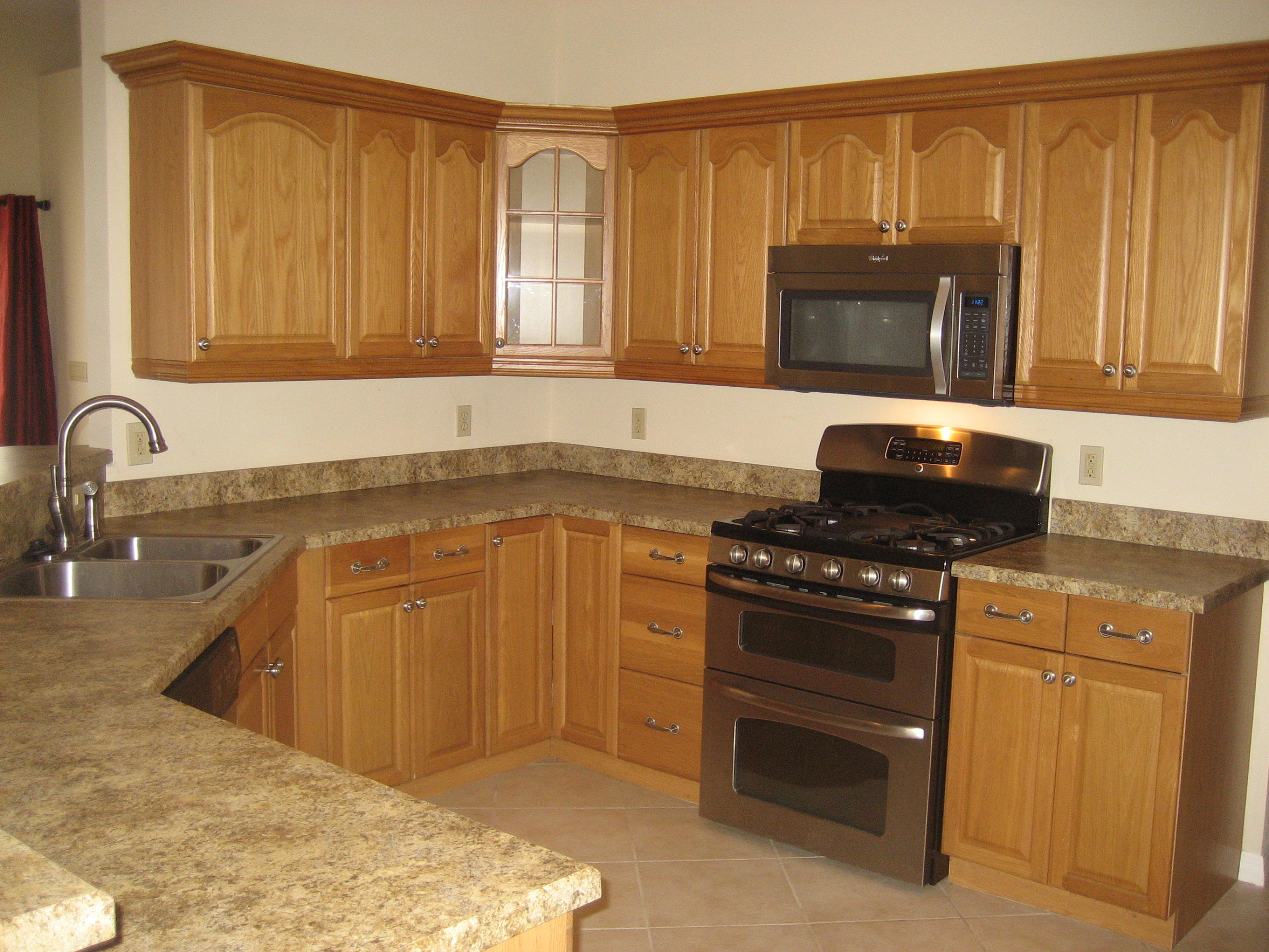 137 Southwest Sea Lion Road Port St. Lucie, FL 34953 - Photo 5 of 20 Kitchen