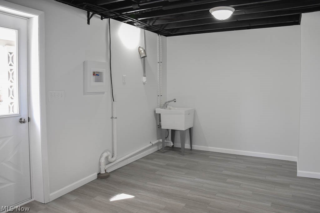 3410 Pontius Road Uniontown, OH 44685 - Photo 19 of 25 Laundry/mud room on the lower level.