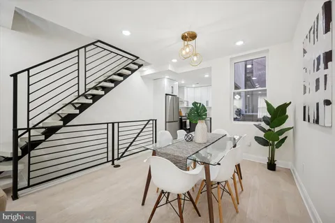 a view of entryway and hall