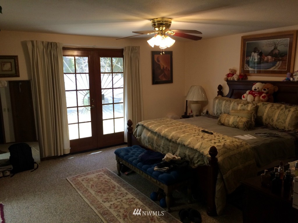 19002 104th Place Southeast Renton, WA 98055 - Photo 17 of 23