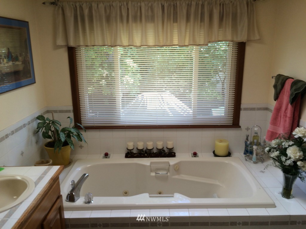 19002 104th Place Southeast Renton, WA 98055 - Photo 22 of 23