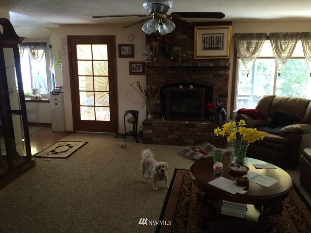 19002 104th Place Southeast Renton, WA 98055 - Photo 4 of 23