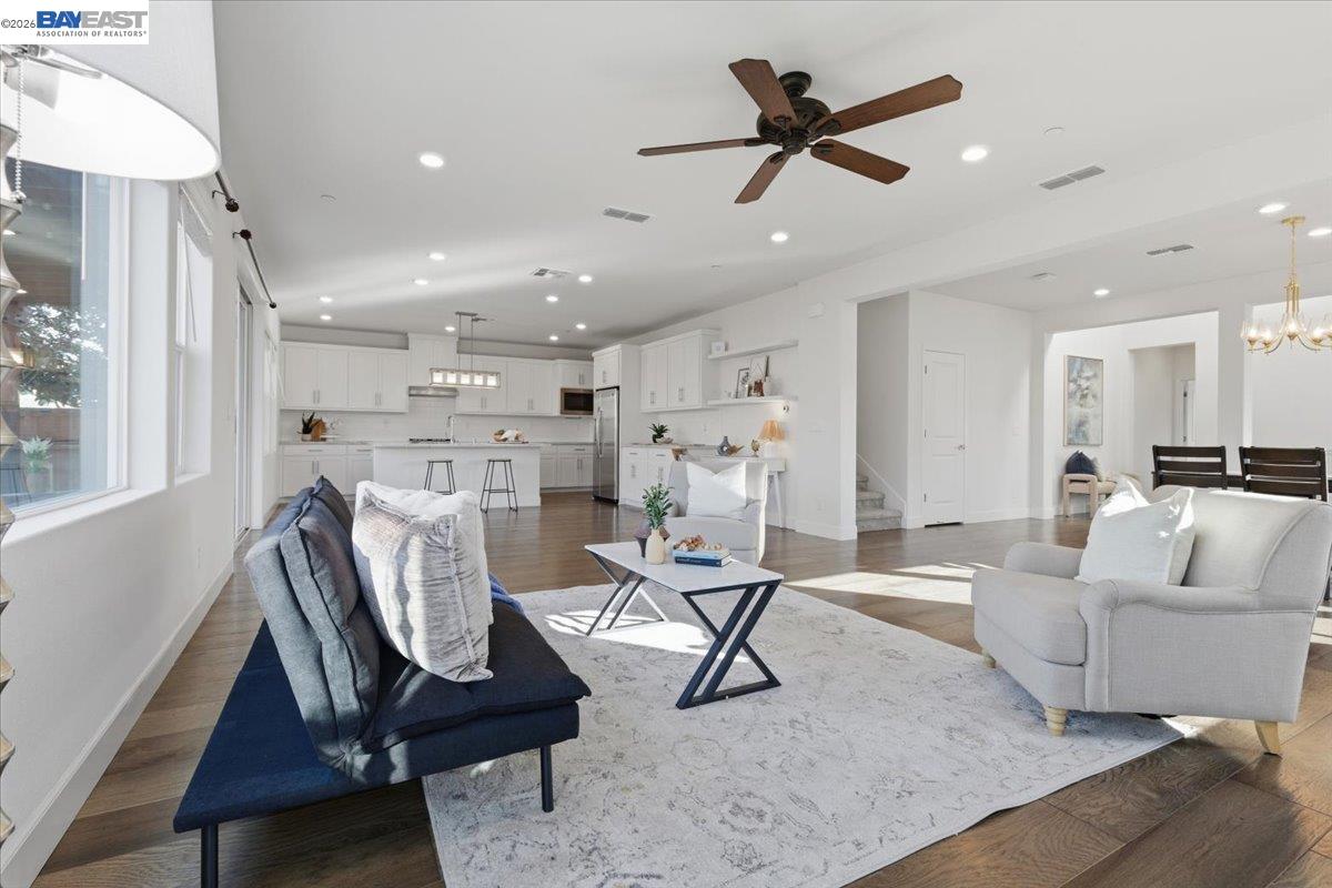 2481 Azalea Avenue Tracy, CA 95376 - Photo 4 of 22