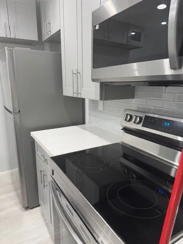 $2,000 | 11711 Memorial Drive, Unit 534, Houston, TX 77024