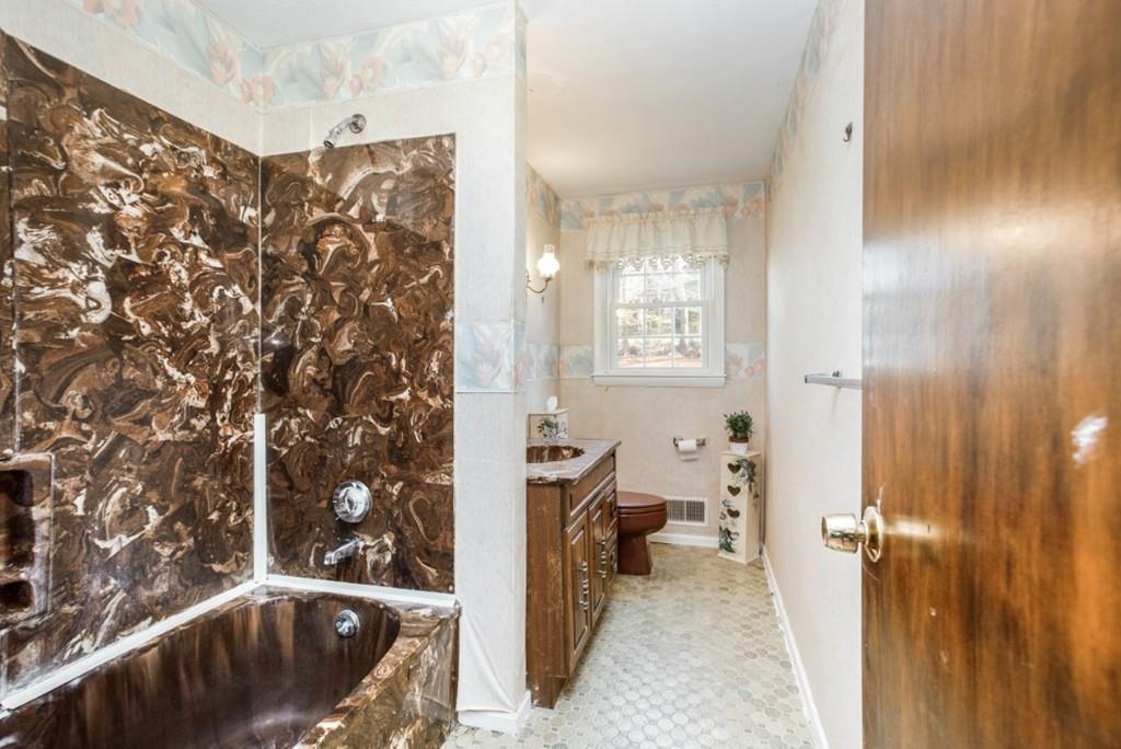 8 Berkshire Road Peabody, MA 01960 - Photo 17 of 32 Gallery Image 17