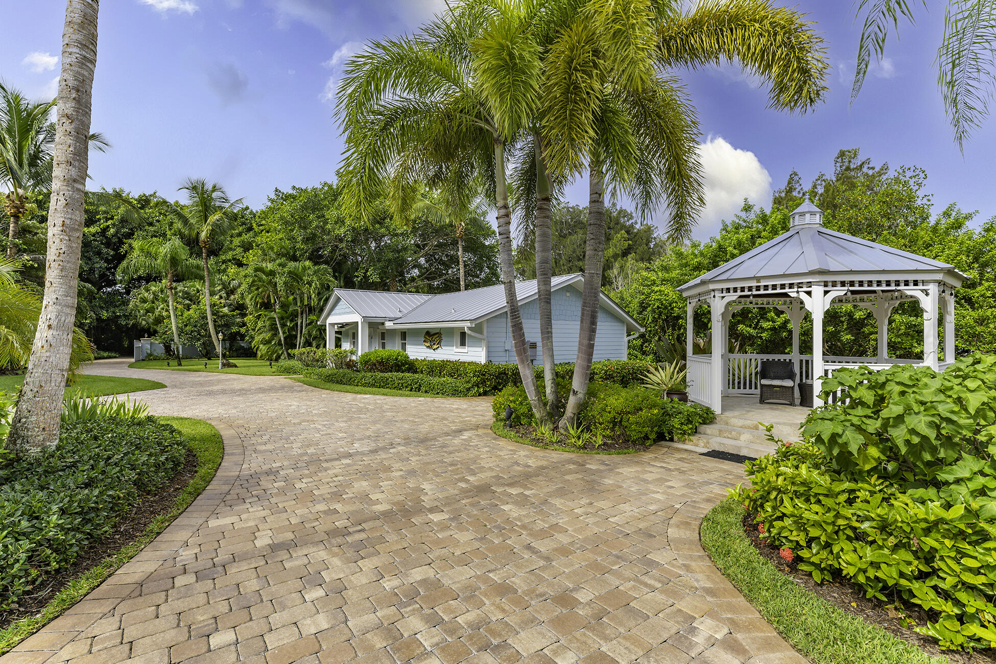 2897 Southeast St Lucie Boulevard Stuart, FL 34997 - Photo 12 of 66 Guest Home