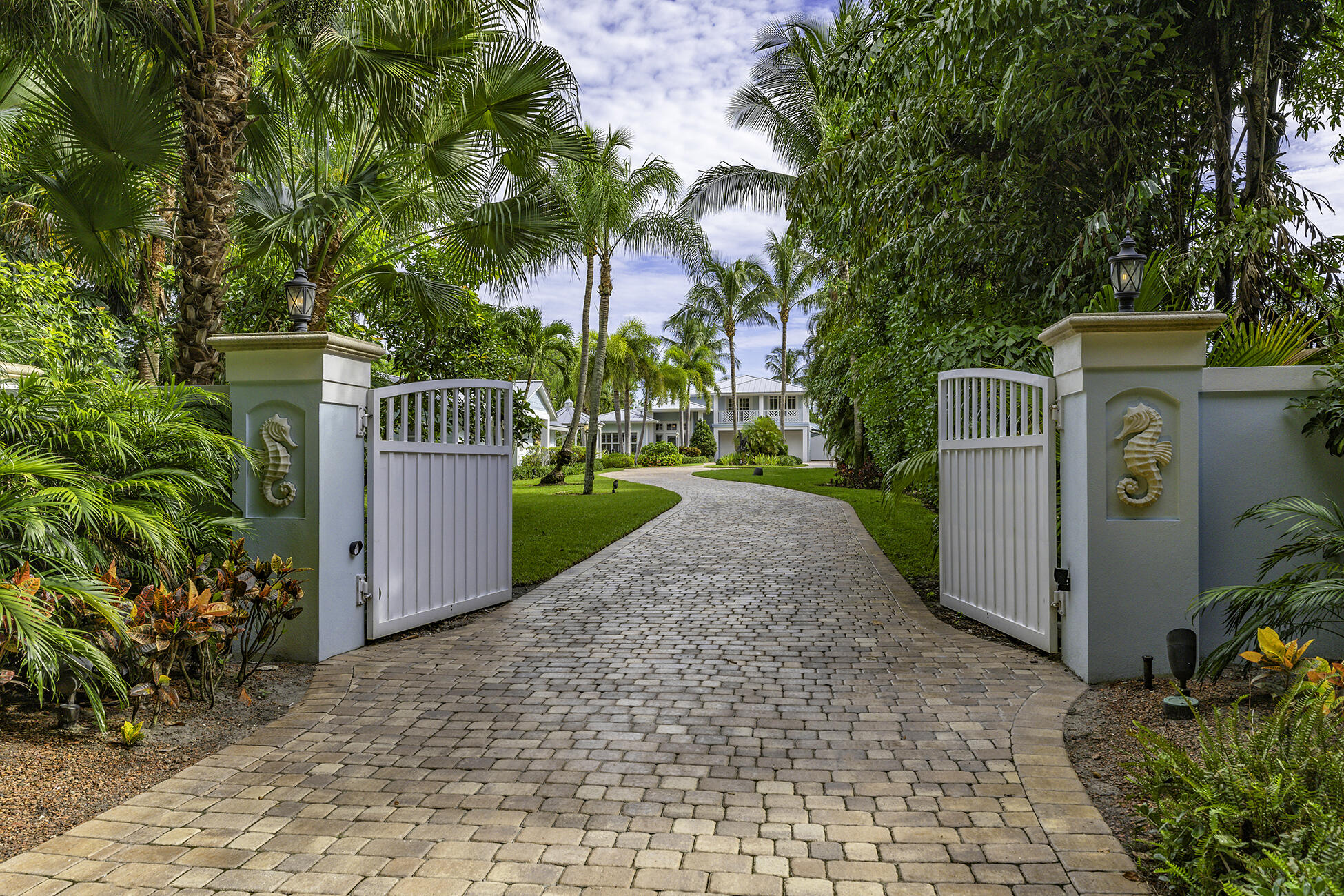 2897 Southeast St Lucie Boulevard Stuart, FL 34997 - Photo 7 of 66 Gate Open