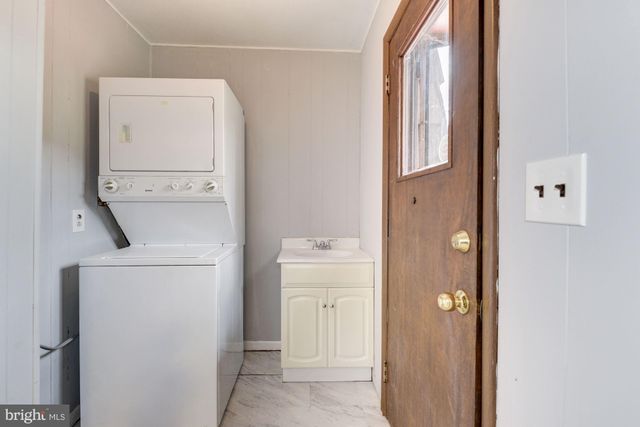 $825,000 | 8161 East Beach Drive Northwest, Washington, DC 20012