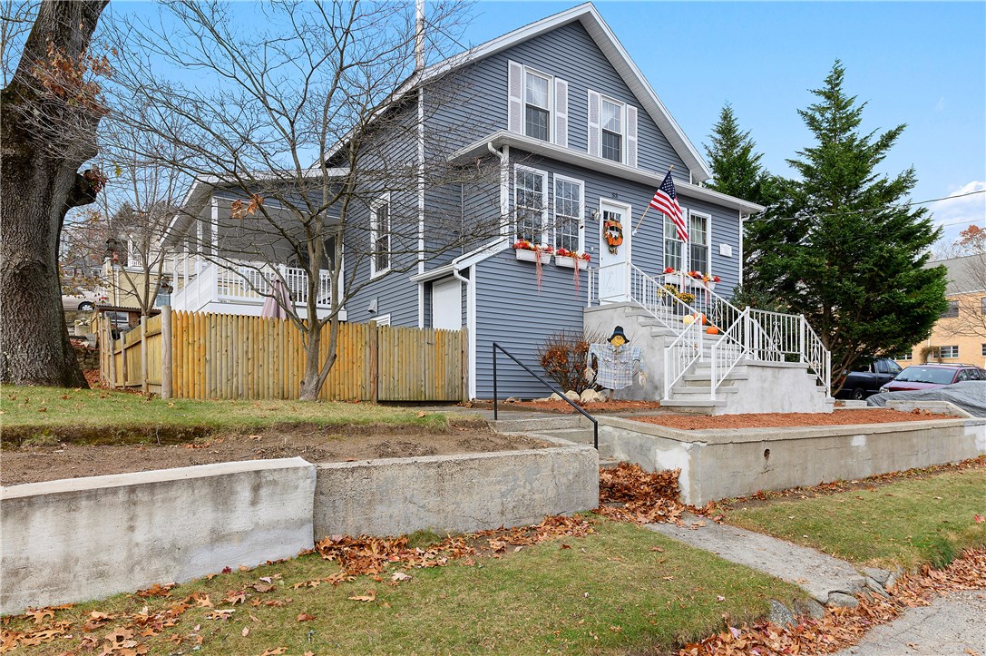 53 Fairfield Avenue Woonsocket, RI 02895 - Photo 2 of 33 Gallery Image 2