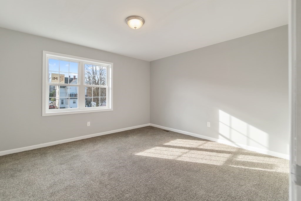 270-272 Centre Street Springfield, MA 01151 - Photo 12 of 18