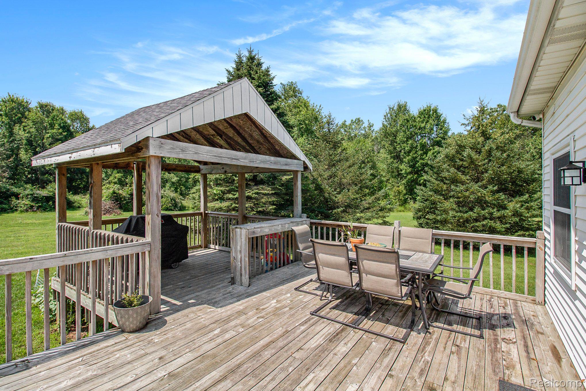 2749 Carpenter Road Lapeer, MI 48446 - Photo 20 of 37 Gallery Image 20