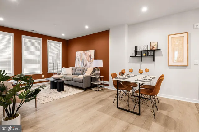 $2,750 | 26 South York Road, Unit 101, Hatboro, PA 19040