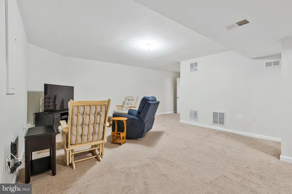 $4,195 | 117 Connemara Drive, Sterling, VA 20164